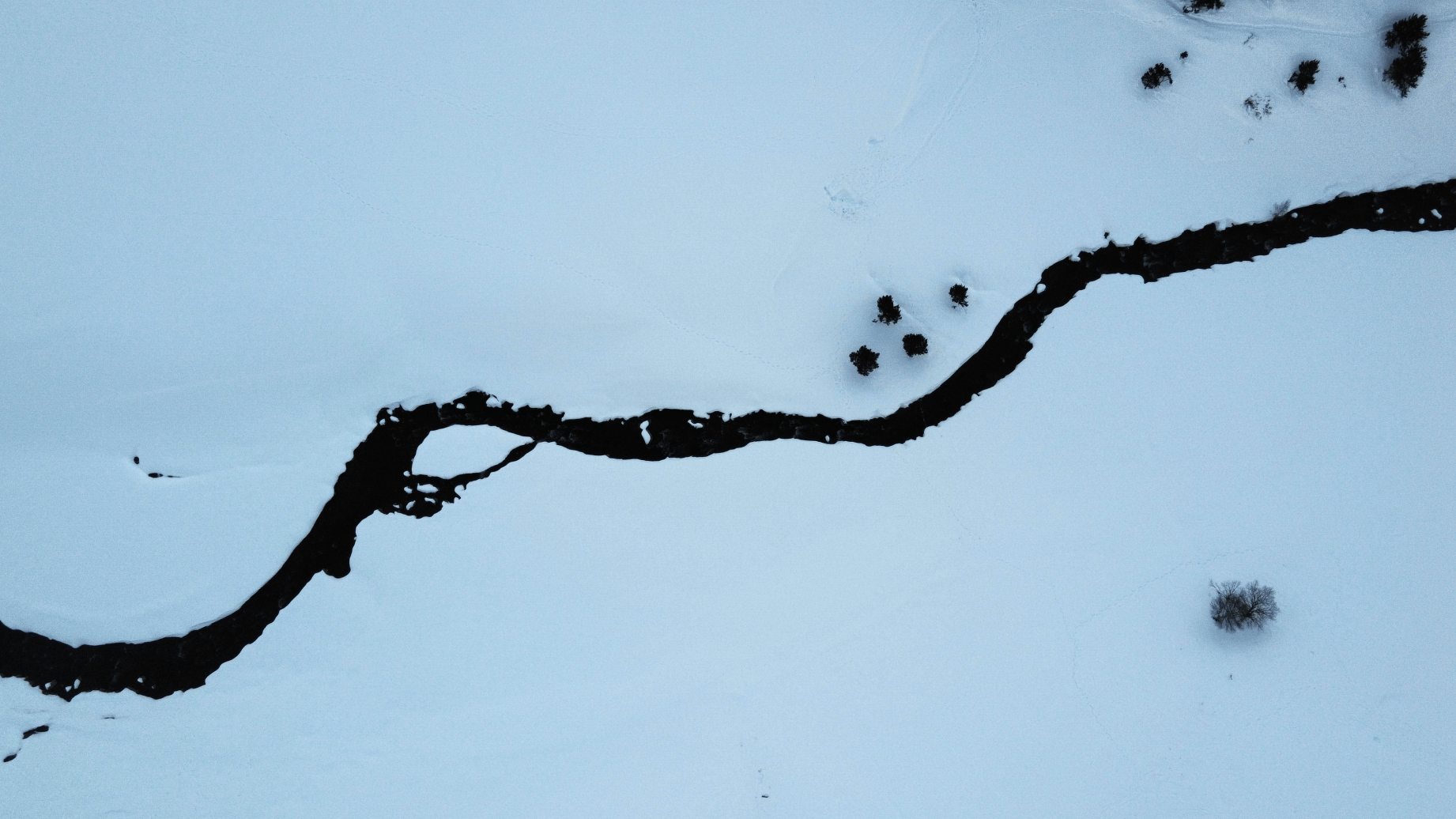 L'Andorre sous la neige dans la Vallée d'Incles
