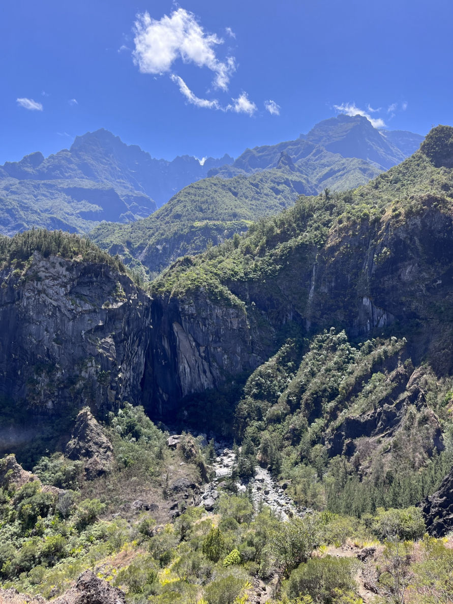 Les paysages sur la randonnée de La Chapelle à Cilaos