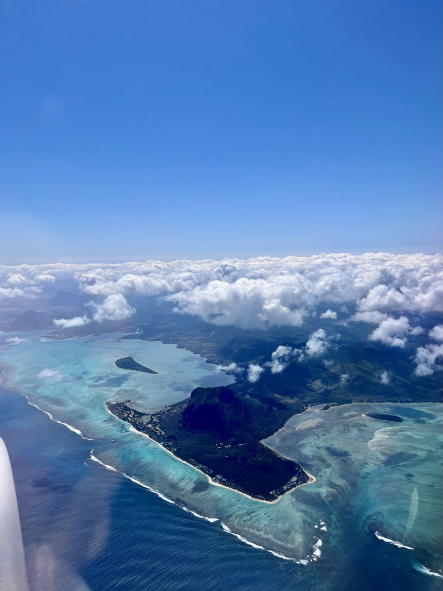 Vue sur la cascade sous-marine de l'île Maurice