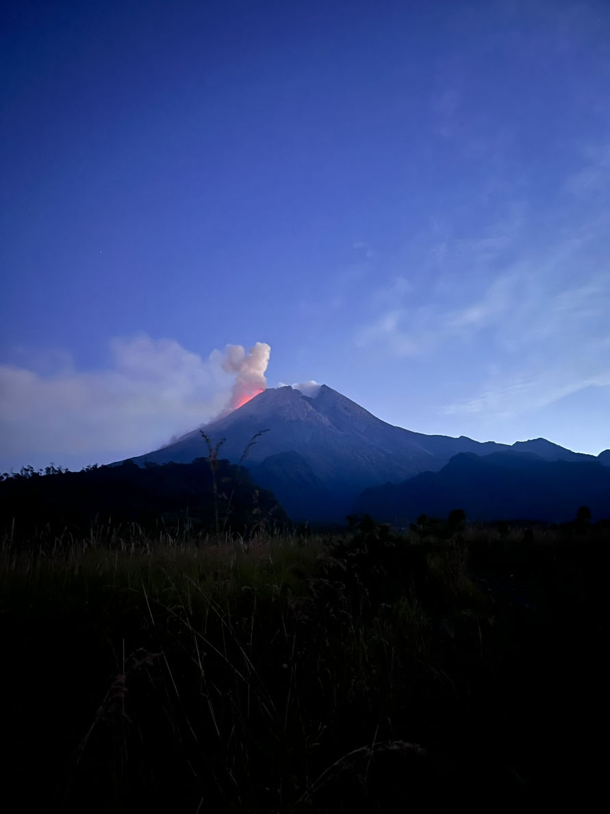 Le volcan Merapien éruption
