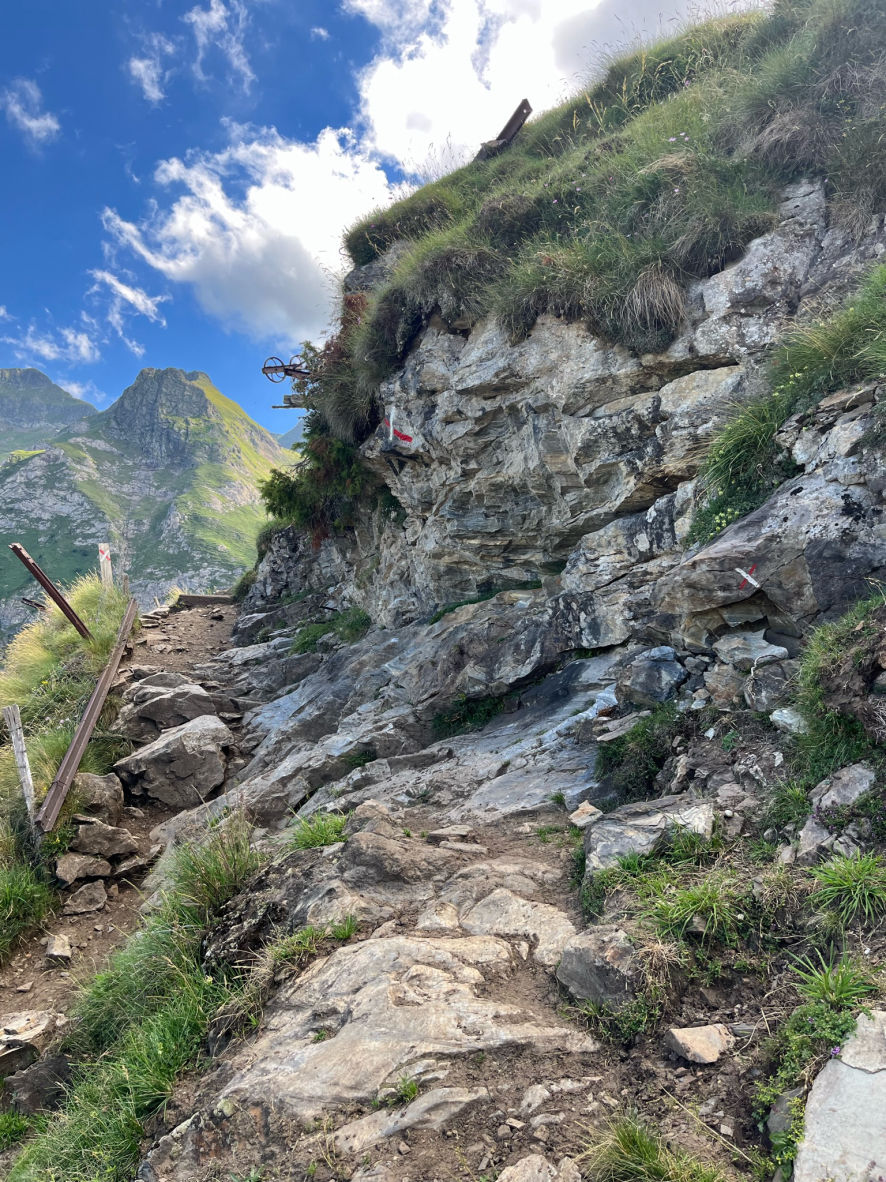 De magnifiques paysages pendant l'ascension du col Serre d’Araing