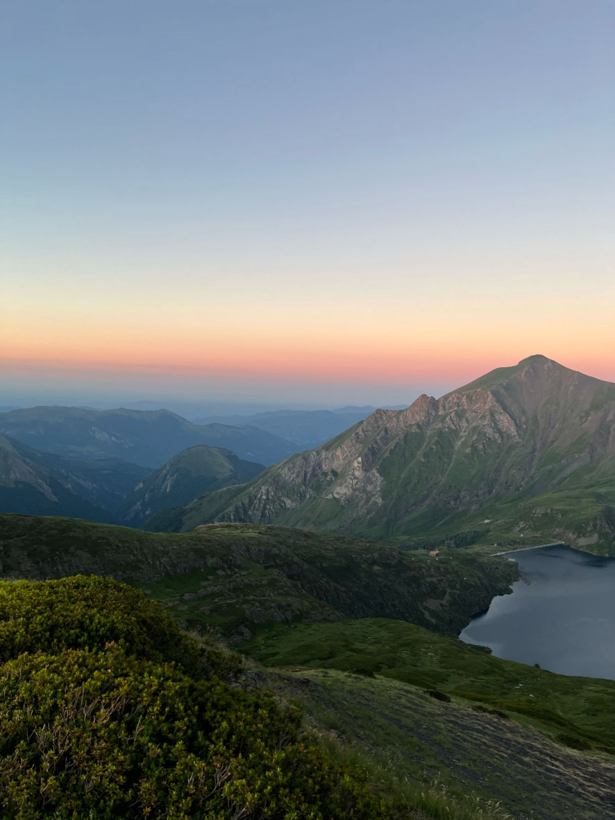 L'étang d'Araing pendant le coucher de soleil