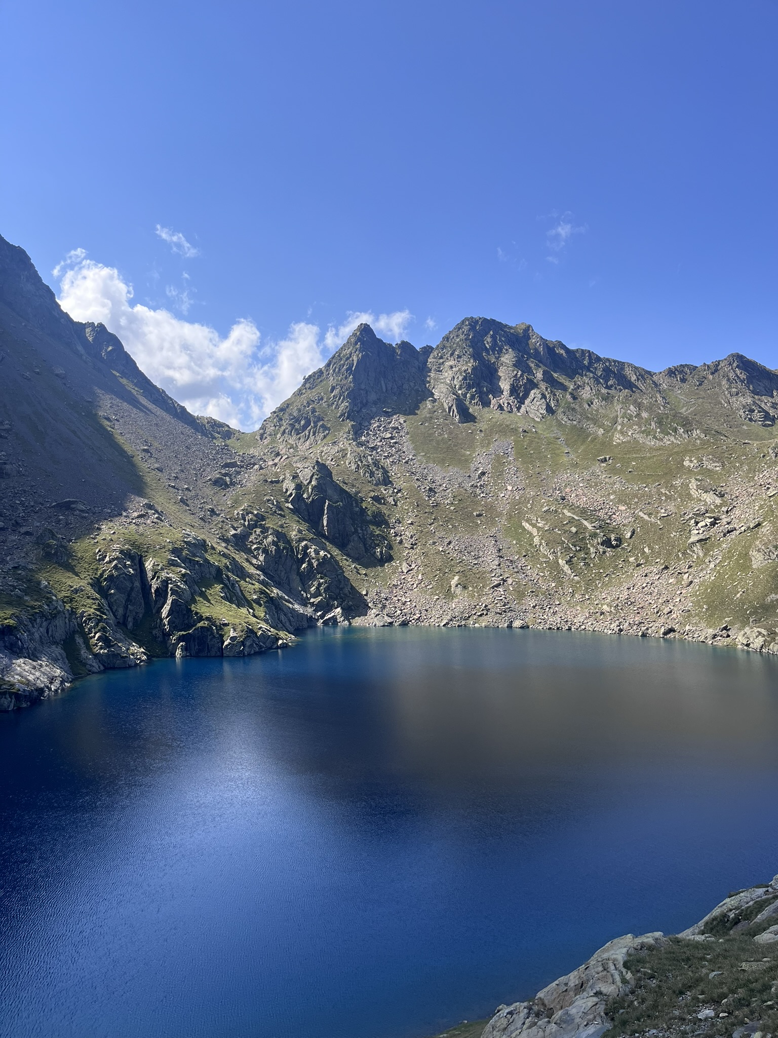 Le magnifique lac supérieur de Vénasque