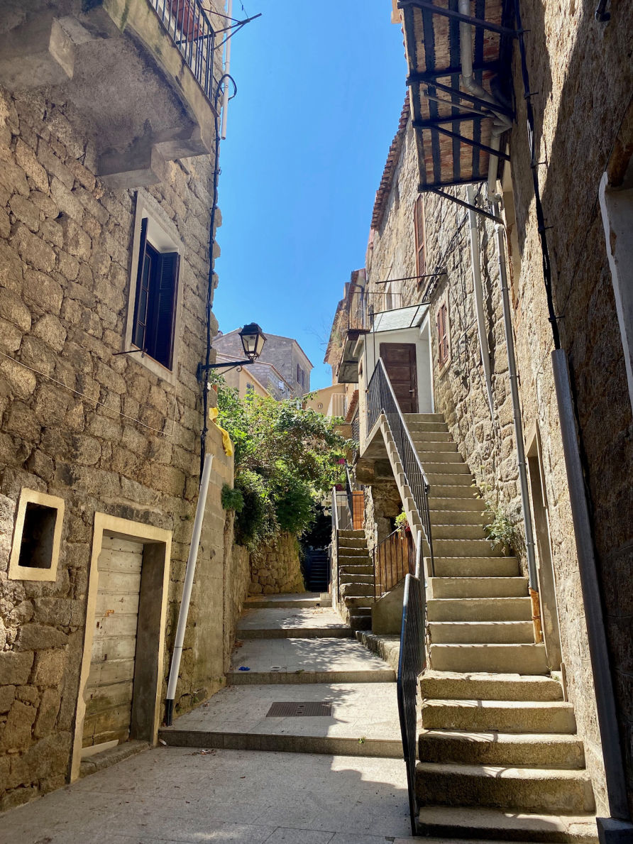 Les petites rues de Sartène