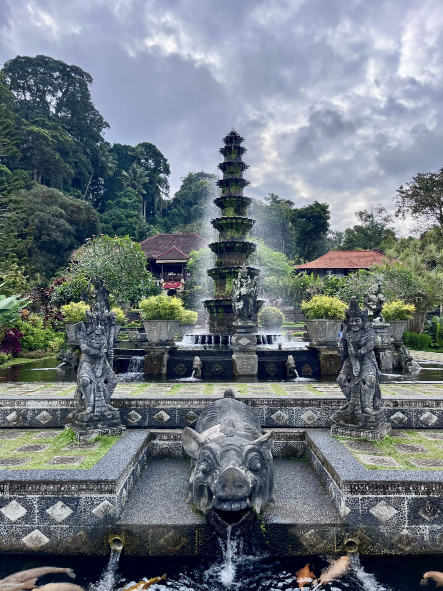 Tirta Gangga Water Temple à Bali