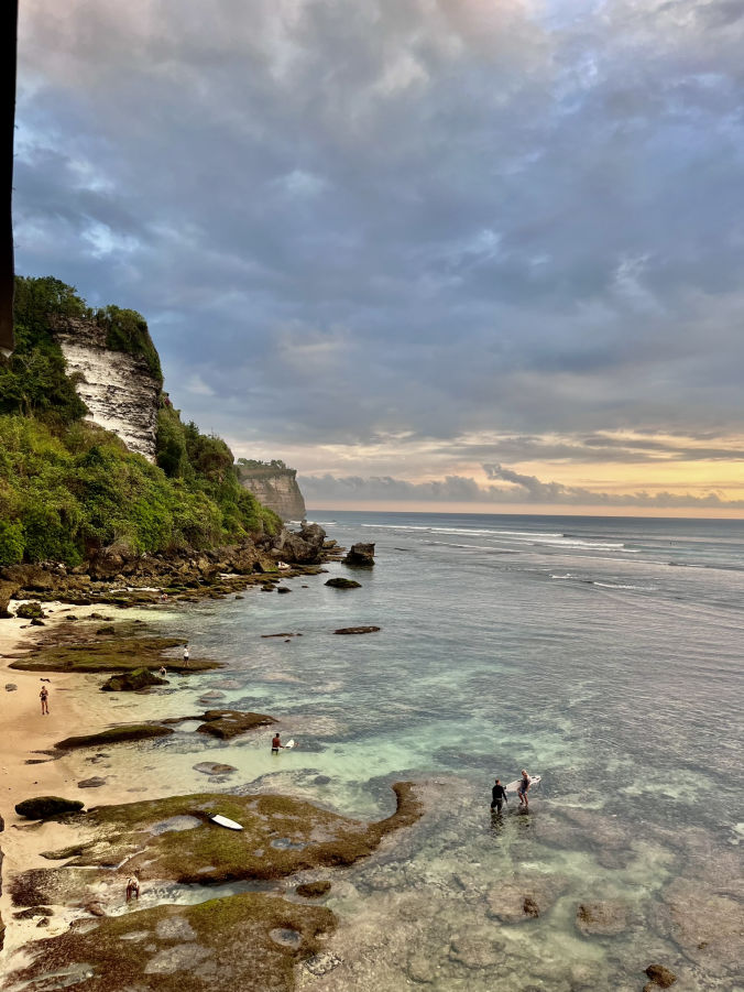 La plage de Suluban à Bali