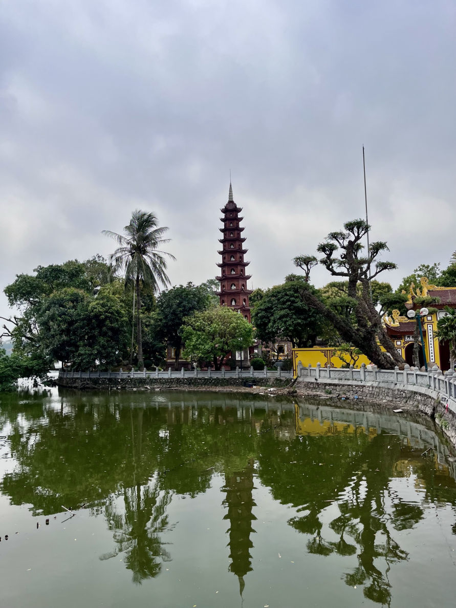 Pagode Trấn Quốc à Hanoi