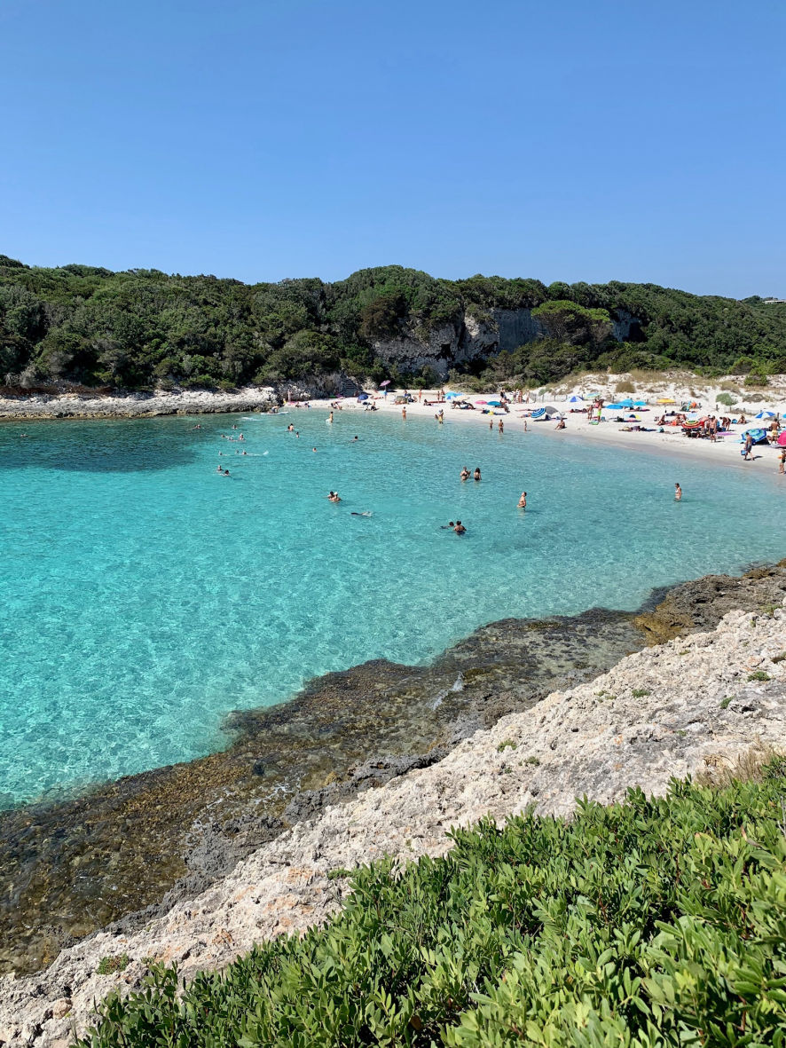 La plage du Petit Spérone à Bonifacio