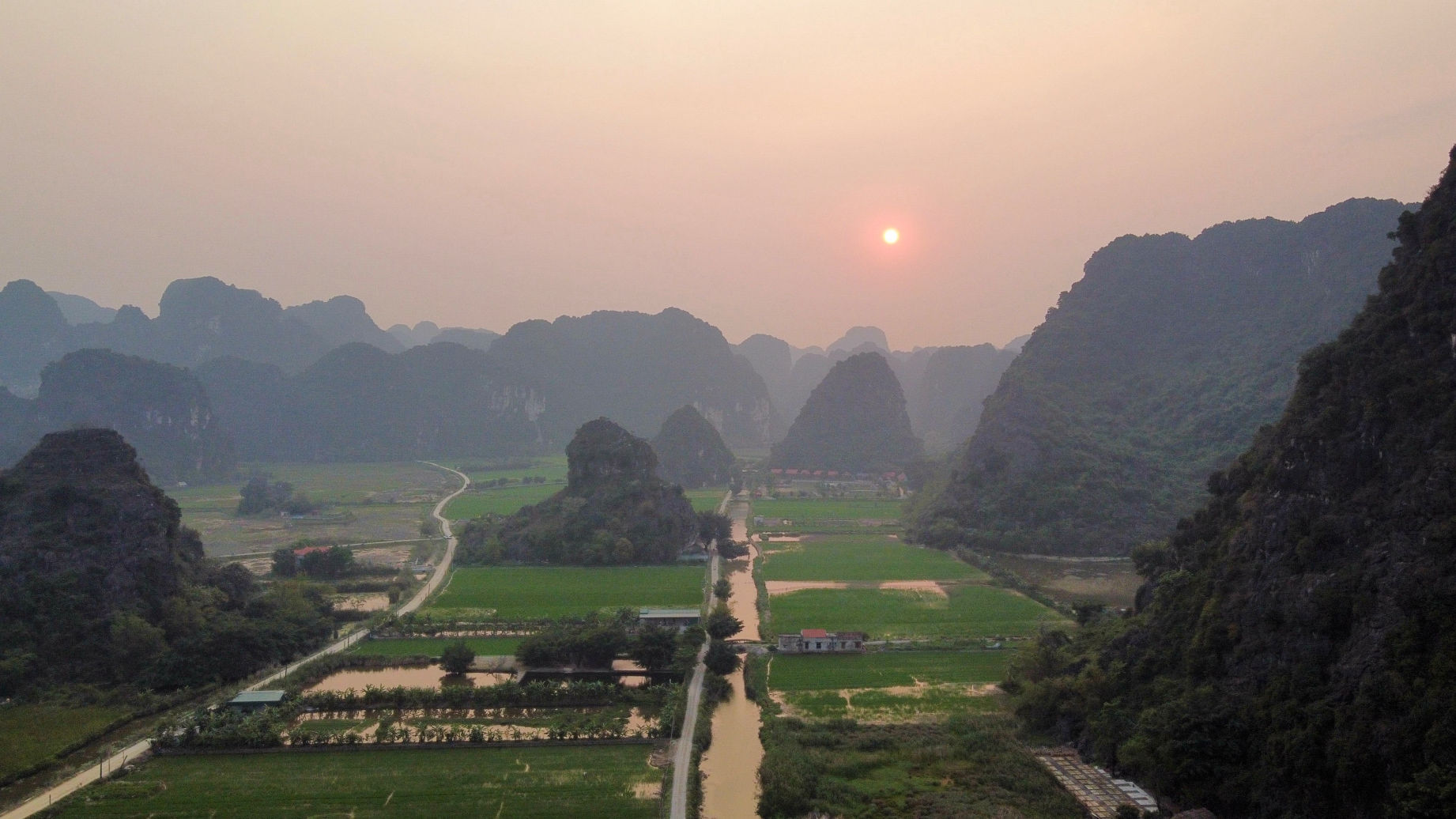 Coucher de soleil à Ninh Binh