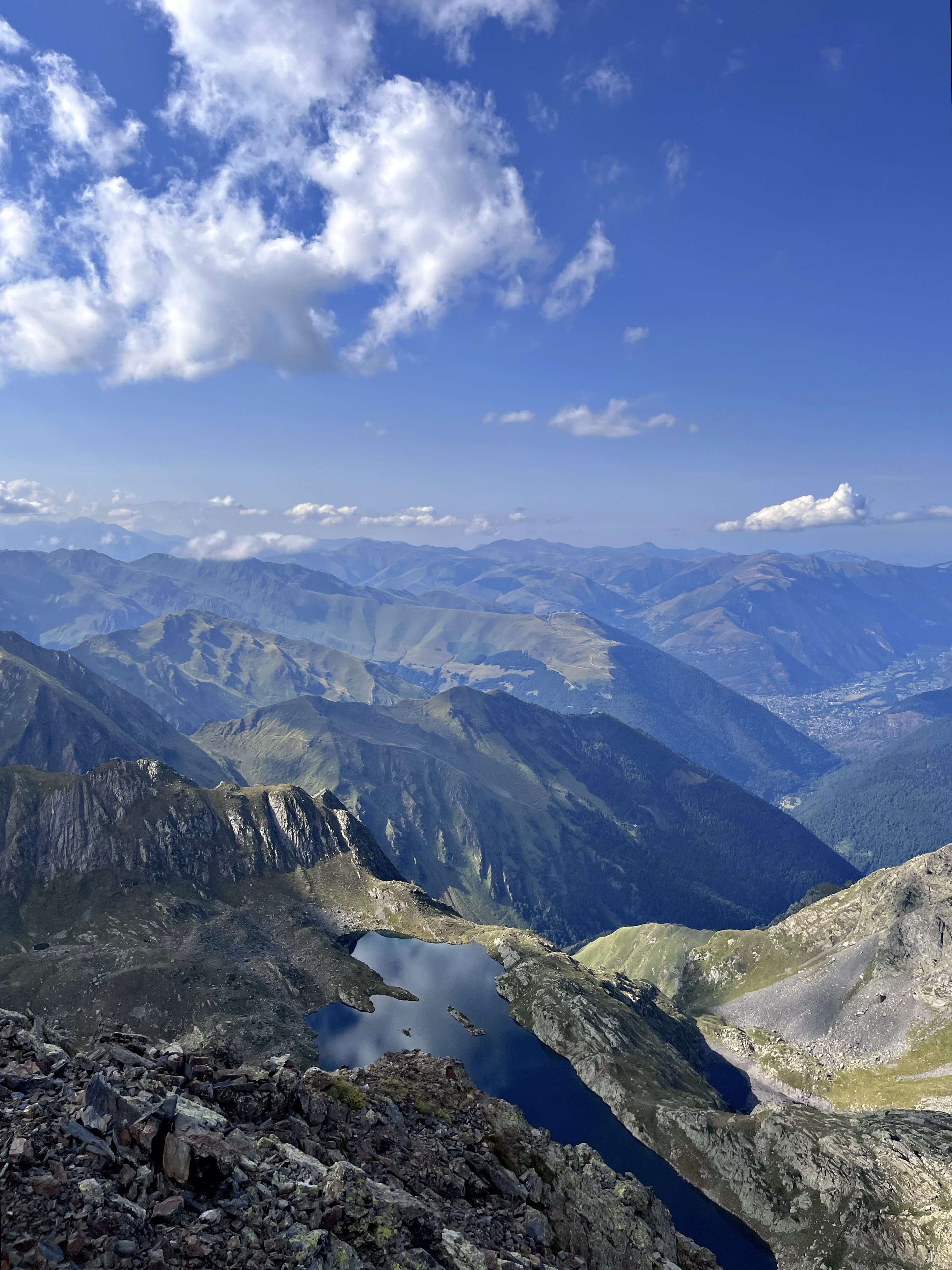 Magnifique vue sur le Lac de la Montagnette