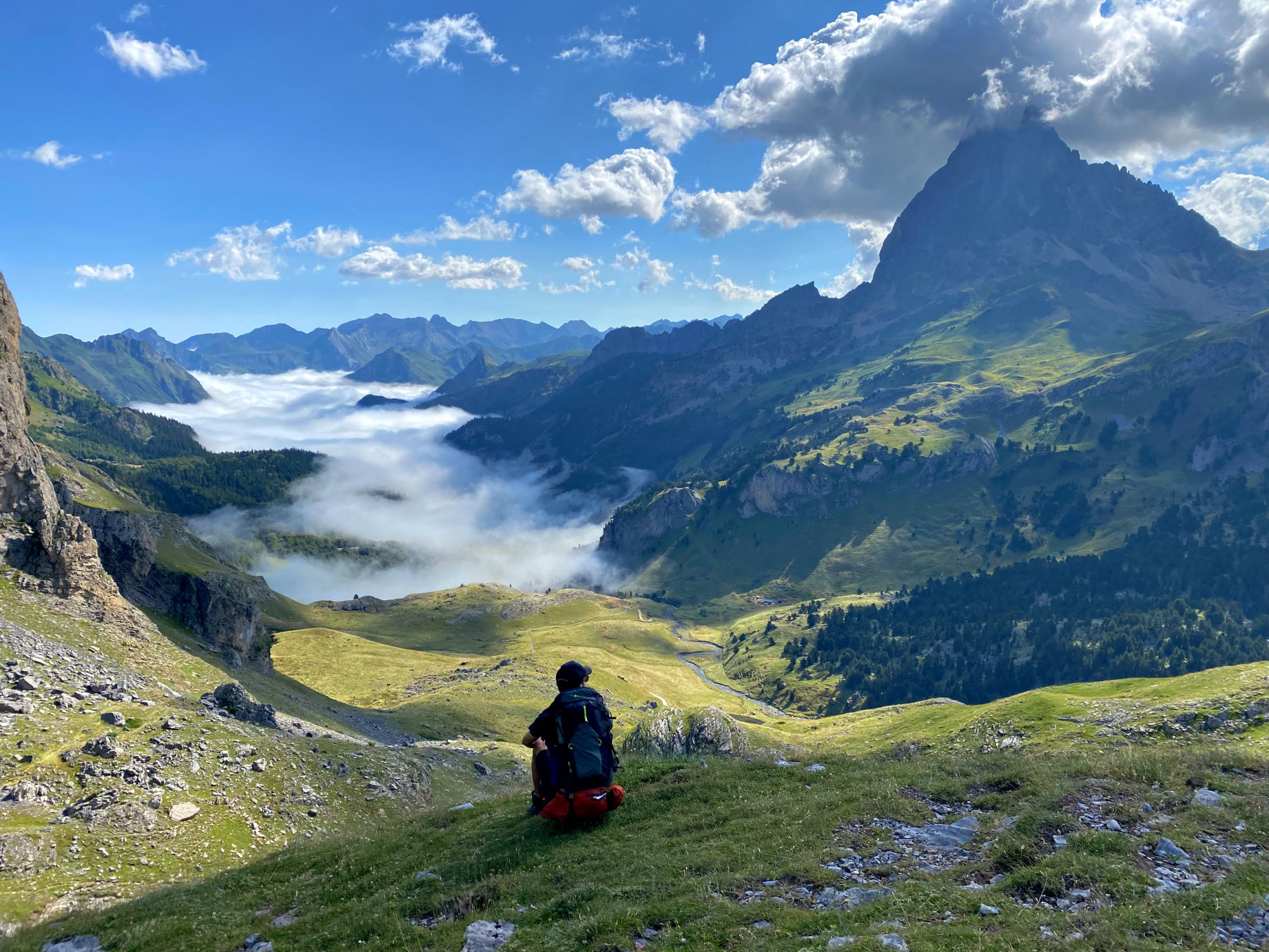 Petite pause face au Pic du Midi d'Ossau